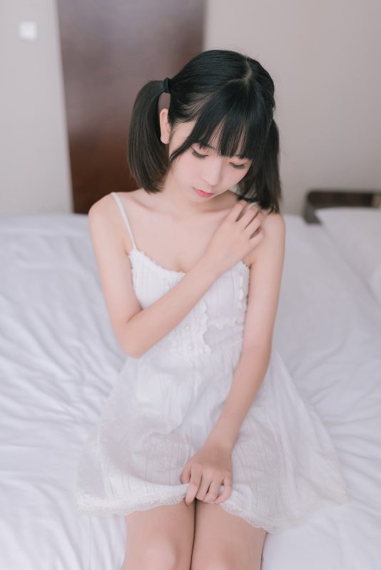 图片[4]-风之领域 NO.084 白色的睡衣裙[47P／192MB]