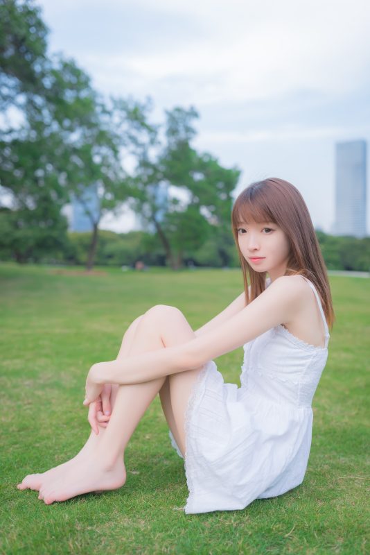 图片[4]-风之领域 NO.056 草坪上青纯的学妹[50P／229MB] - 副本