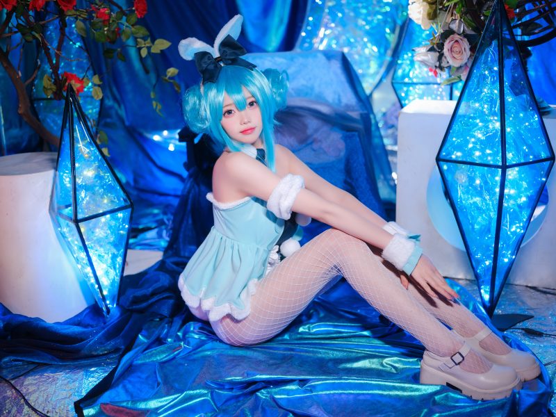 图片[5]-咬一口兔娘 - MIKU初音未来兔女郎 [13P-84MB]